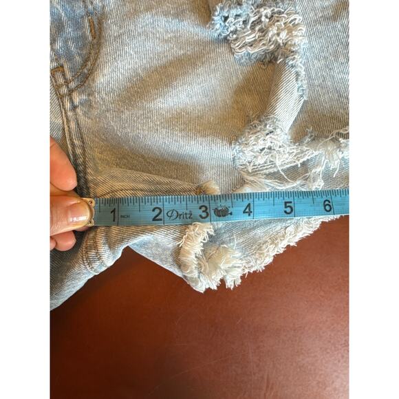 Old Navy High-Waisted OG Jean Shorts Light Wash Women’s 8 Cut Off Stretch - Picture 5 of 7